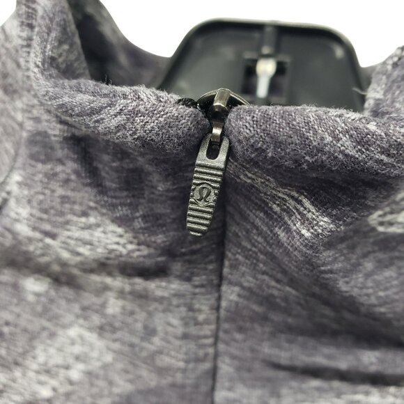 Lululemon Outrun the Elements 1/2 Zip Gray Camo Pullover Rulu Fabric Workout Top - Picture 10 of 12
